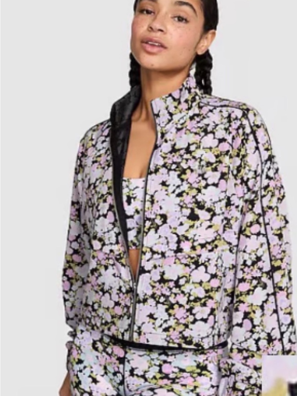 Cropped wove jacket by PINK VS
Size—XS